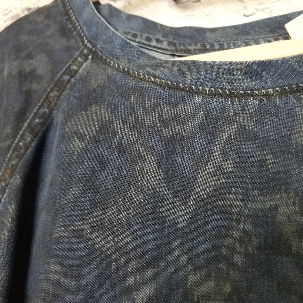 Cloth & Stone Anthropologie ikat chambray - Picture 4 of 8